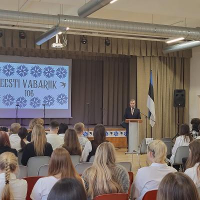 1. Eesti Vabariigi aastapäeva tähistamine Maardu Gümnaasiumis